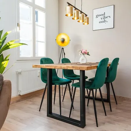 Smart - - Perfect For 5 Guests! Netflix - - Smart Tv - Free Parking Zone Wuppertal