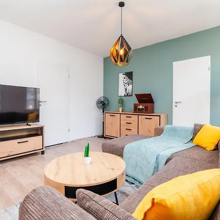 Smart - - Perfect For 5 Guests! Netflix - - Smart Tv - Free Parking Zone