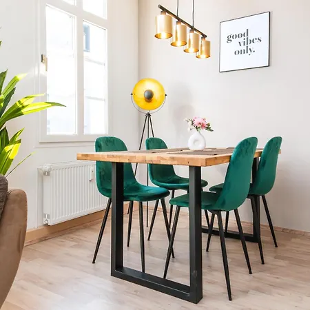 Appartement Smart - - Perfect For 5 Guests! Netflix - - Smart Tv - Free Parking Zone