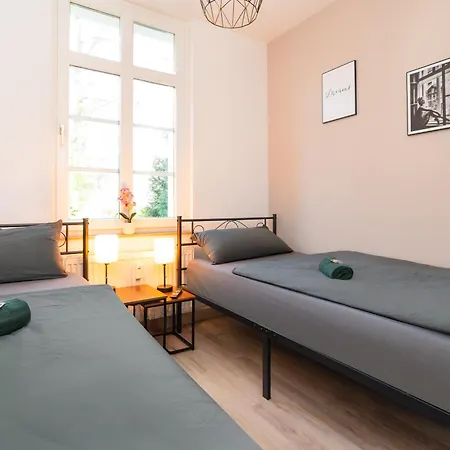 Smart - - Perfect For 5 Guests! Netflix - - Smart Tv - Free Parking Zone Wuppertal