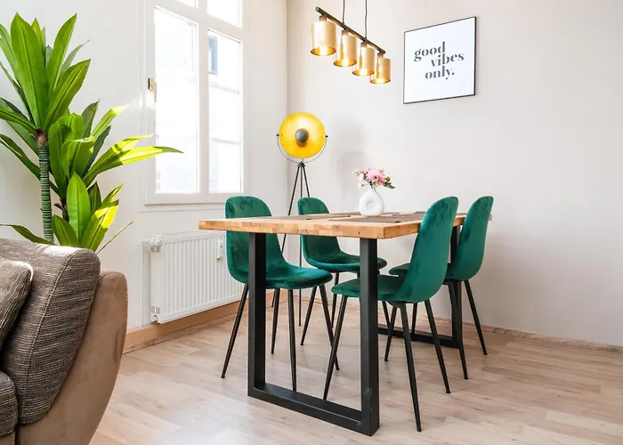 Appartement Smart - - Perfect For 5 Guests! Netflix - - Smart Tv - Free Parking Zone