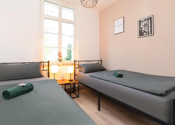 Smart - - Perfect For 5 Guests! Netflix - - Smart Tv - Free Parking Zone Wuppertal