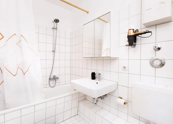 Appartement Smart - - Perfect For 5 Guests! Netflix - - Smart Tv - Free Parking Zone Wuppertal